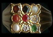 22kt Gold navaratna ring